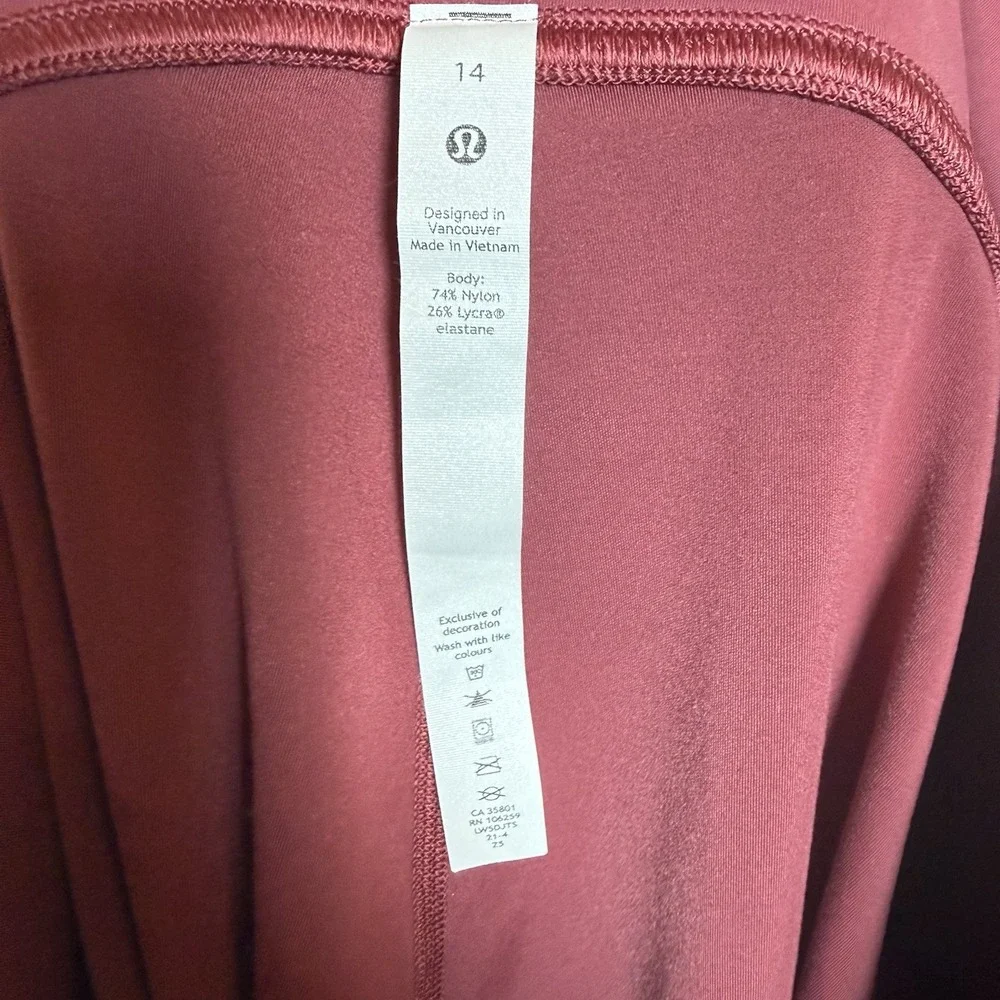 Lululemon InStill High-Rise Tight‎ 25